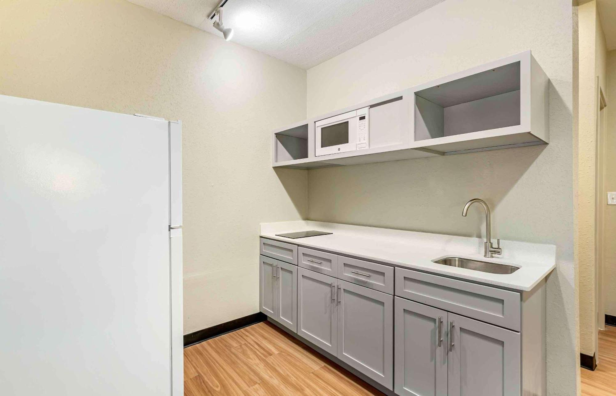 Extended Stay America Suites - Buffalo - Airport Cheektowaga Esterno foto