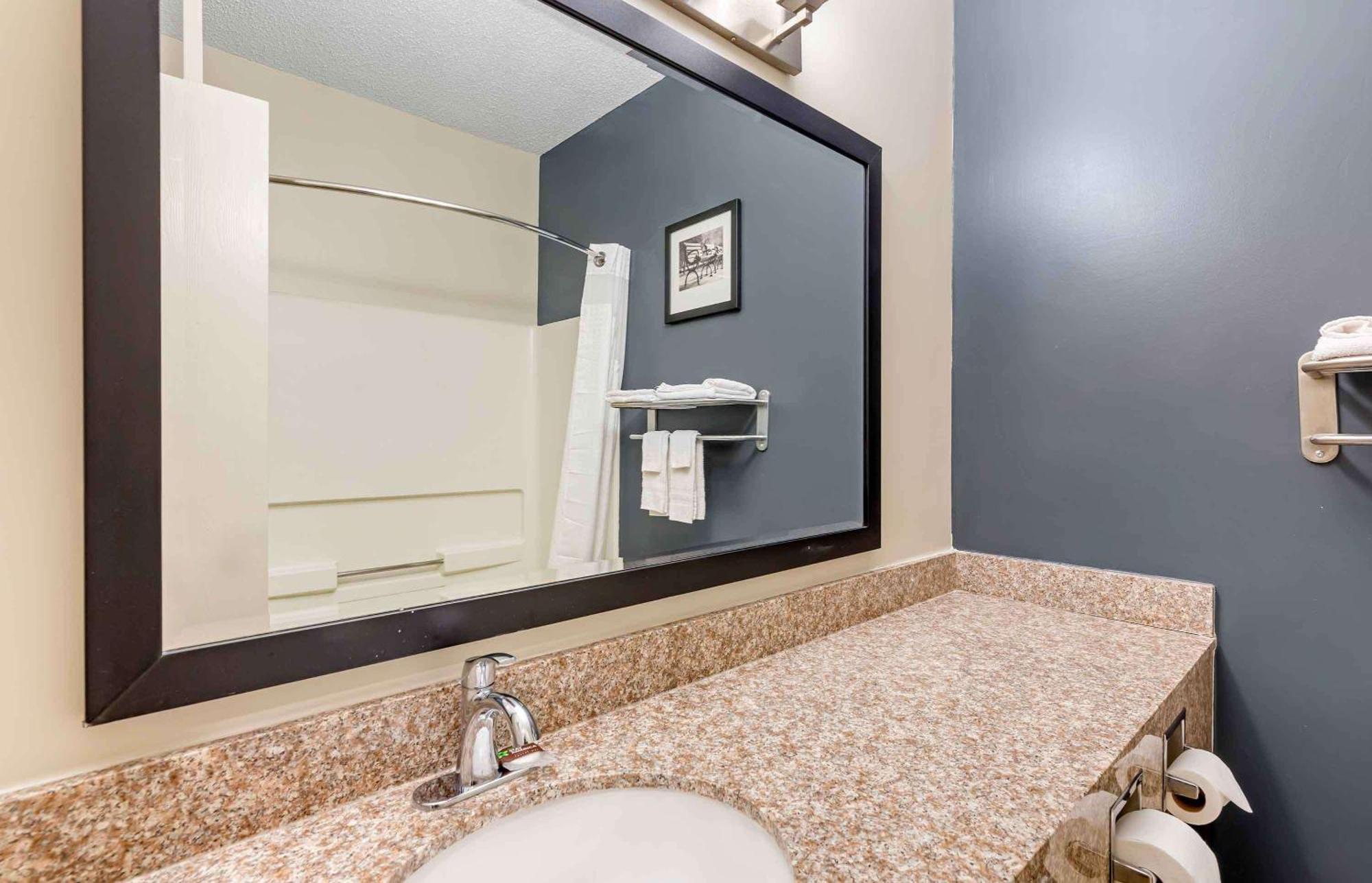 Extended Stay America Suites - Buffalo - Airport Cheektowaga Esterno foto